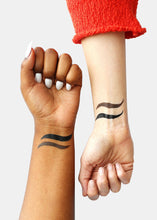 Load image into Gallery viewer, AOA Wonder Liquid Liner - Black